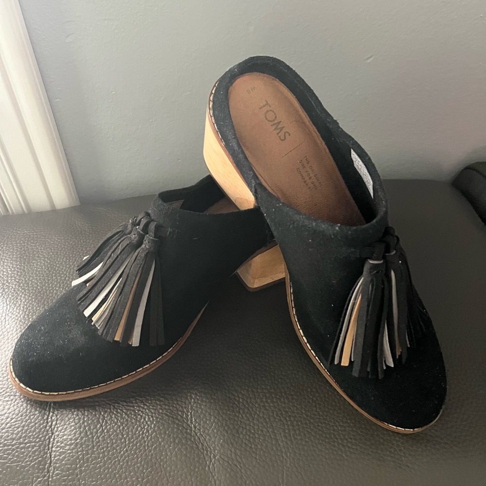 TOMS Black Suede Mules with Tassel Accents EUC